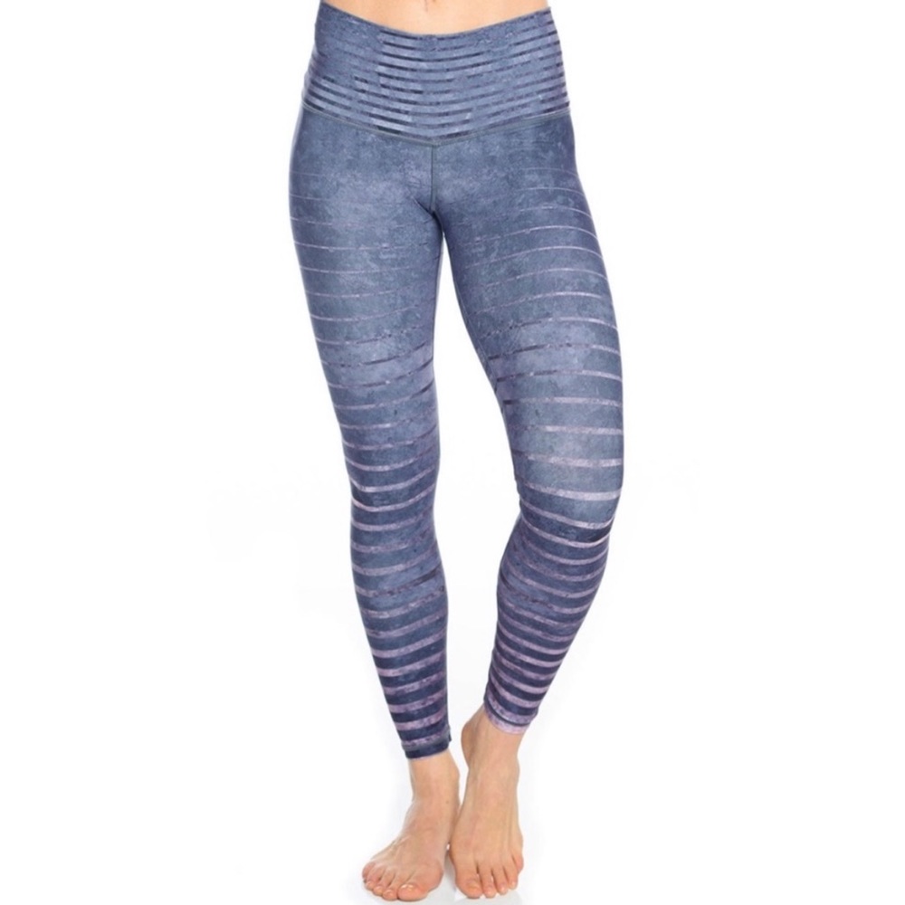Niyama Sol Granite Stripe Barefoot Leggings Size Medium